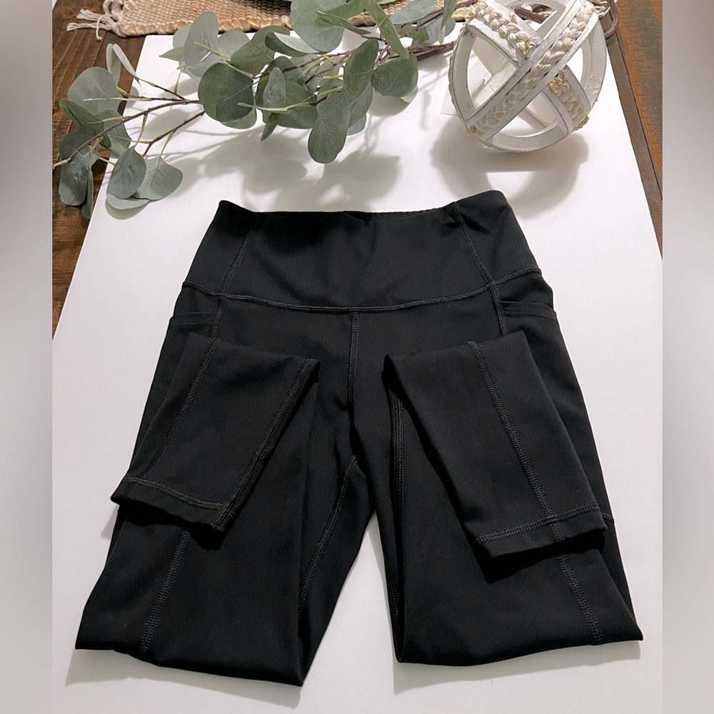 Victoria’s Secret Leggings with side pockets small
